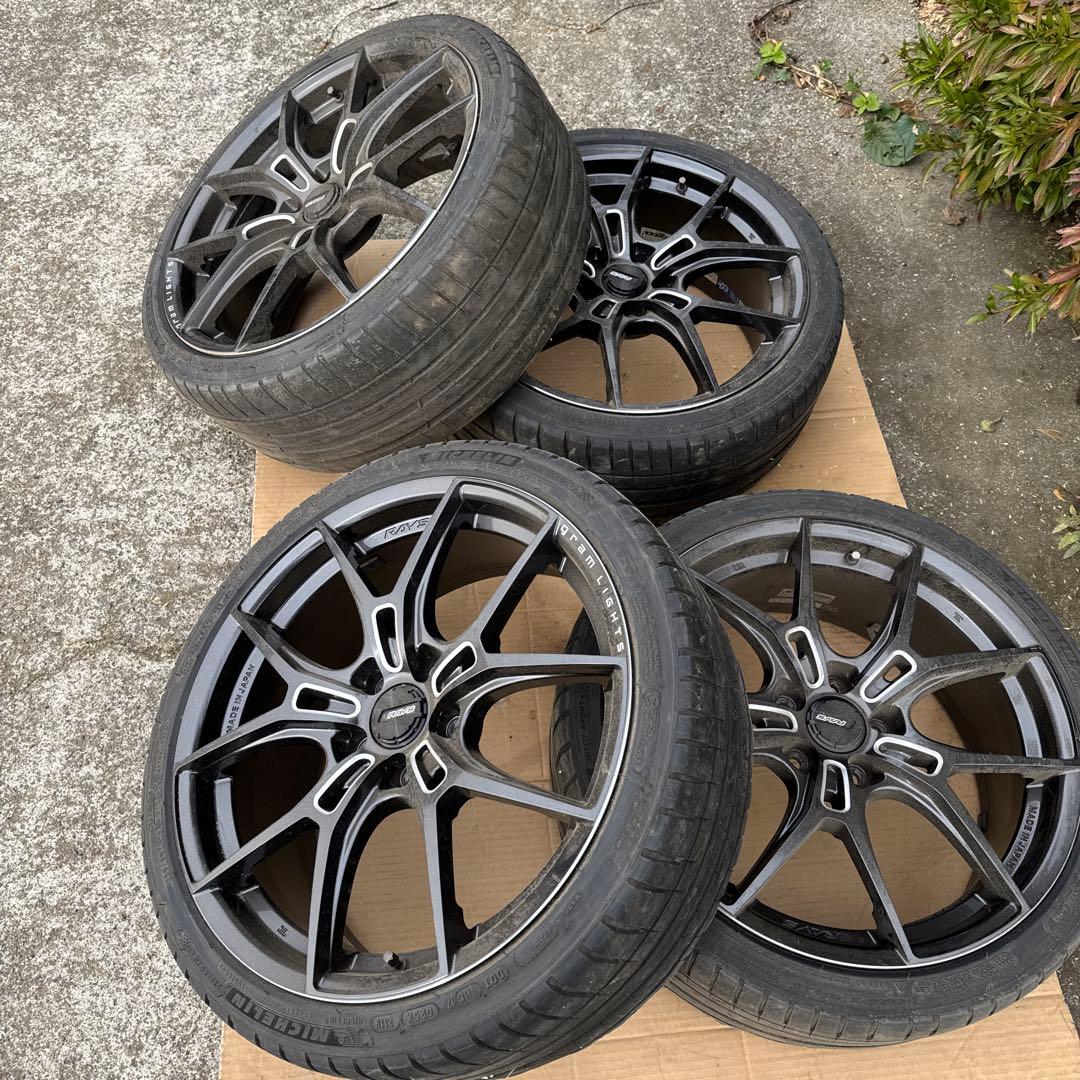 レイズ　グラムライツ19インチ PCD112 手渡し