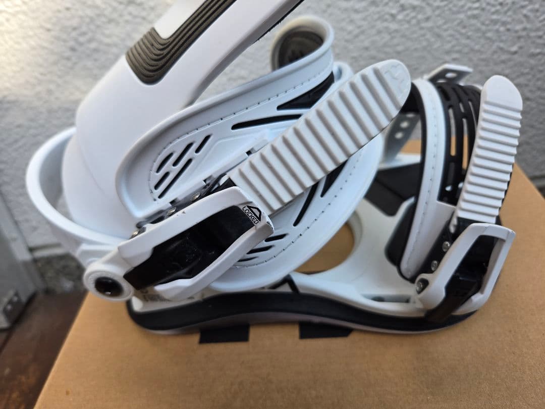 【極美品】24-25 UNION URTRA S ホワイト　ウルトラ