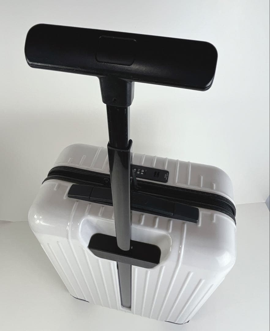 RIMOWA リモワ サルサ エアー　34L 4輪　機内持ち込み可能　白