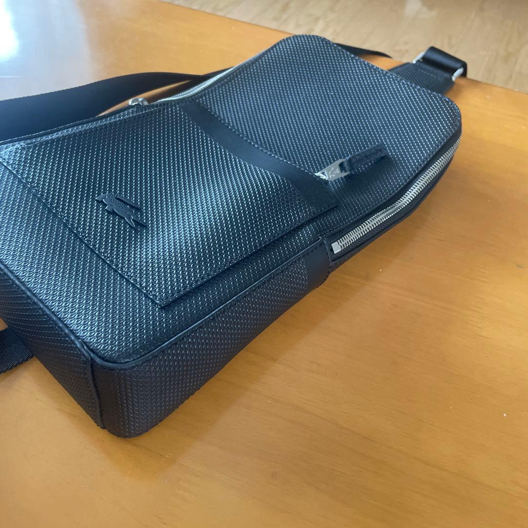 ラコステ　ボディーバック