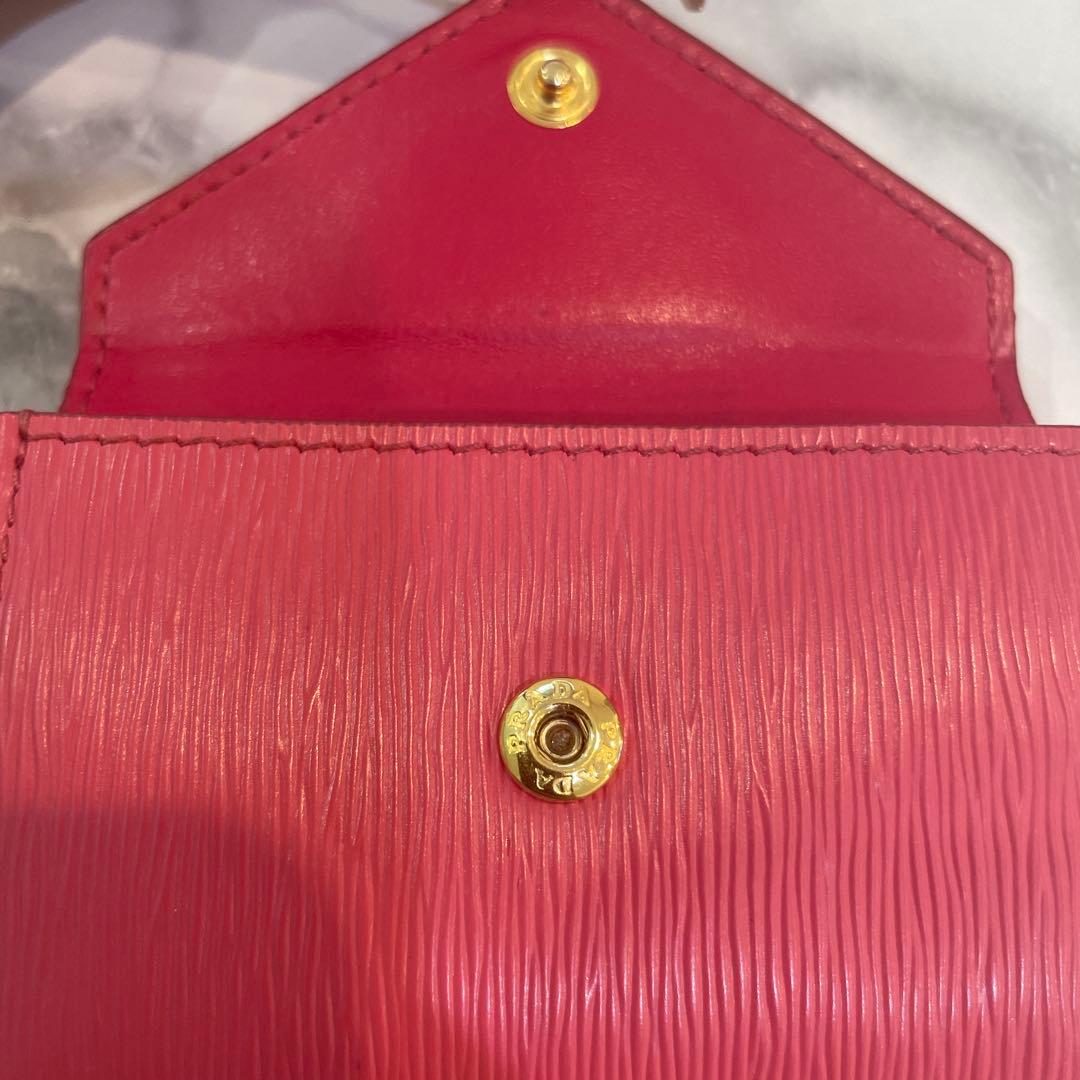 PRADA ピンク 三つ折り財布