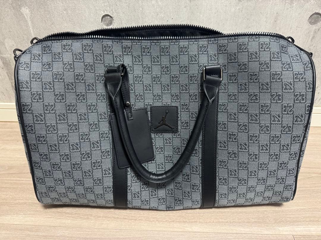 【値下げ応じます】ジョーダン ダッフルバック モノグラム Jordan