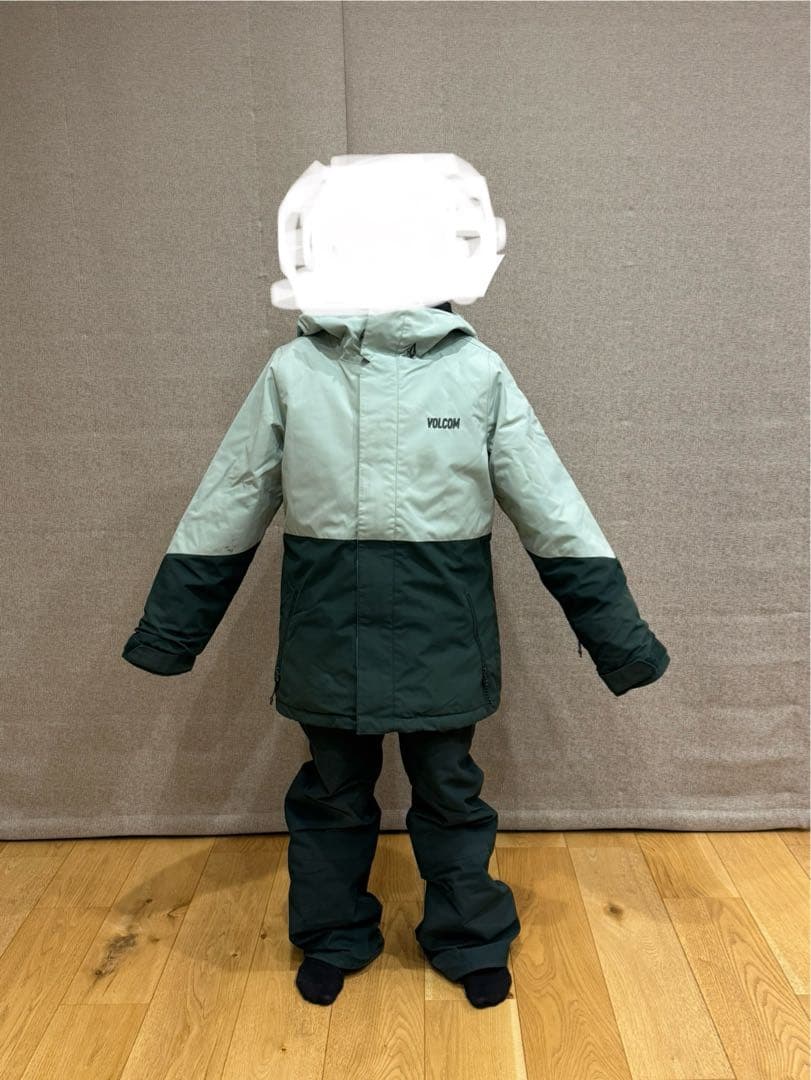 VOLCOM ボルコム　ウェアー　キッズウェアー　ボルコムキッズ　スノーボード