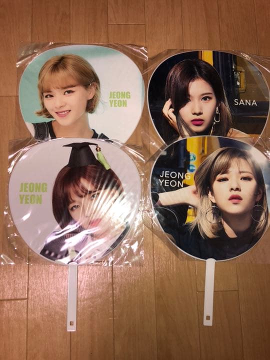 TWICEグッズまとめ売り【バラ売り可】