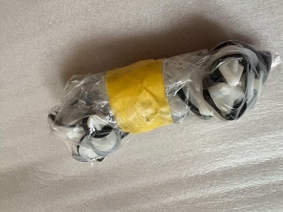 専用　MPV （LY3P）新品マツダスピードサイドスカート左側 取り付け金具付