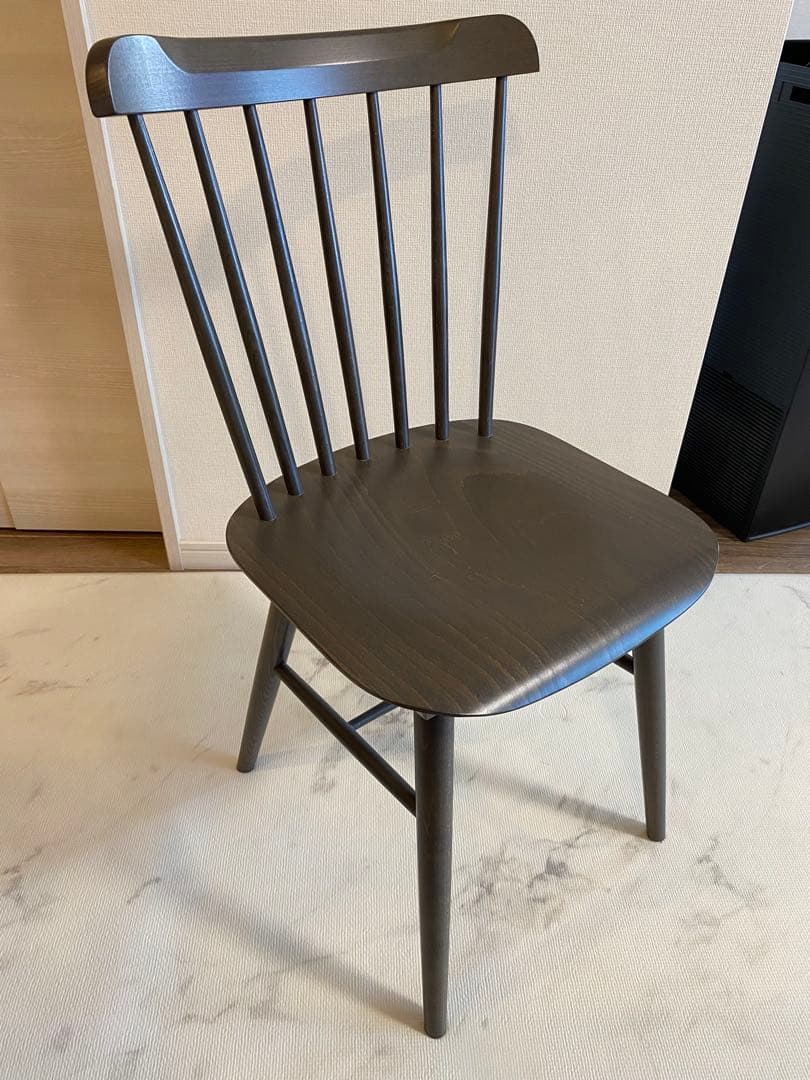 TON 社　アイロニカ チェア　ダイニングチェア