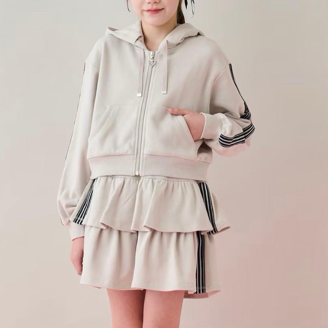 メゾピアノ新品新作タグ付きスポーティーラインジップパーカ＆スカパンセットアップ