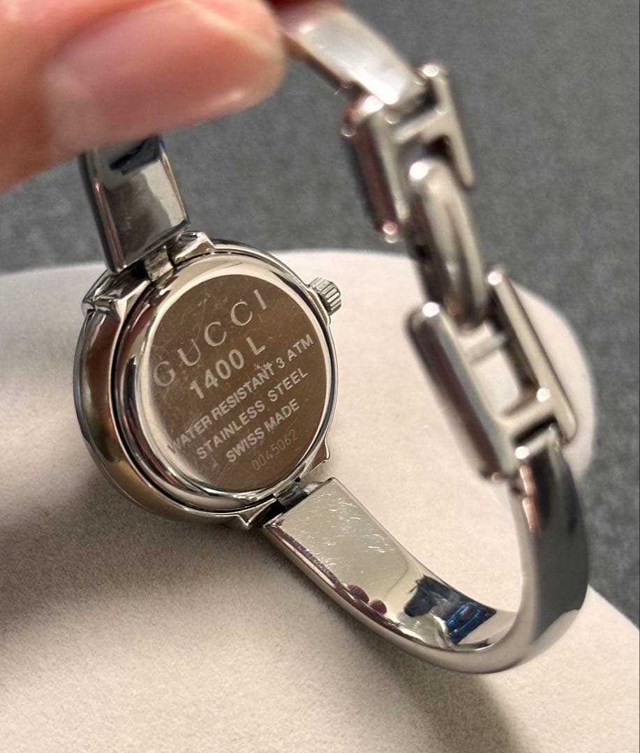 稼働品　グッチ GUCCI レディース腕時計 1400L シルバー