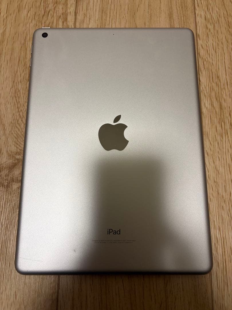 Apple iPad 第5世代　128GB