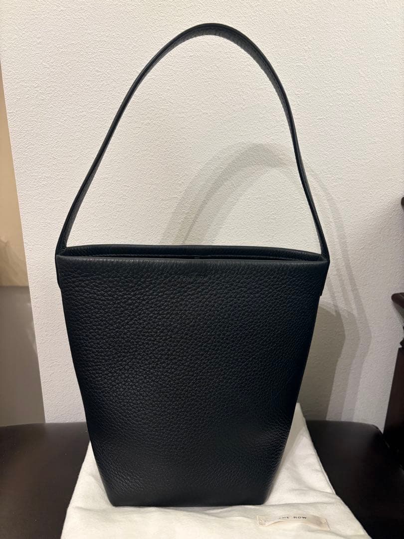 THE ROW ザロウ スモール N/S パーク トート ブラック