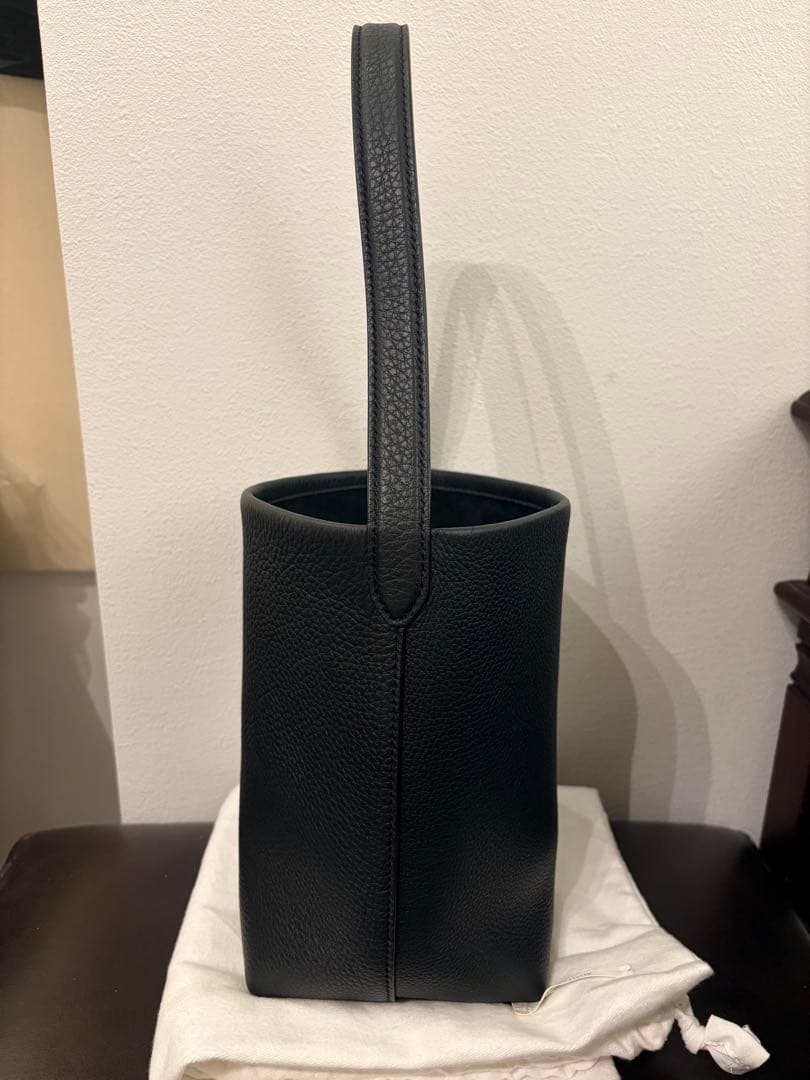 THE ROW ザロウ スモール N/S パーク トート ブラック