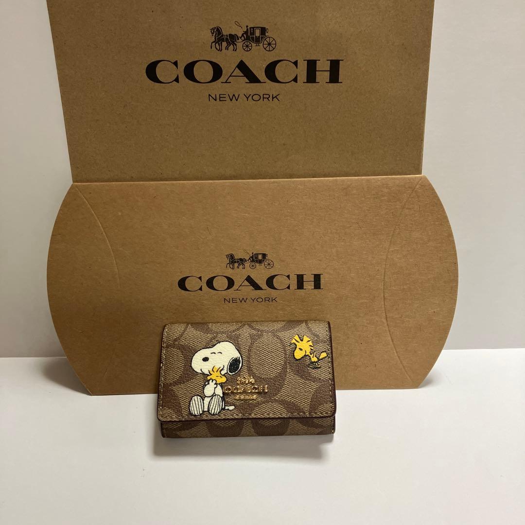 コーチ　スヌーピー キーケース