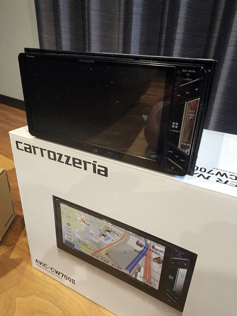 カロッツェリア サイバーナビ cw700II