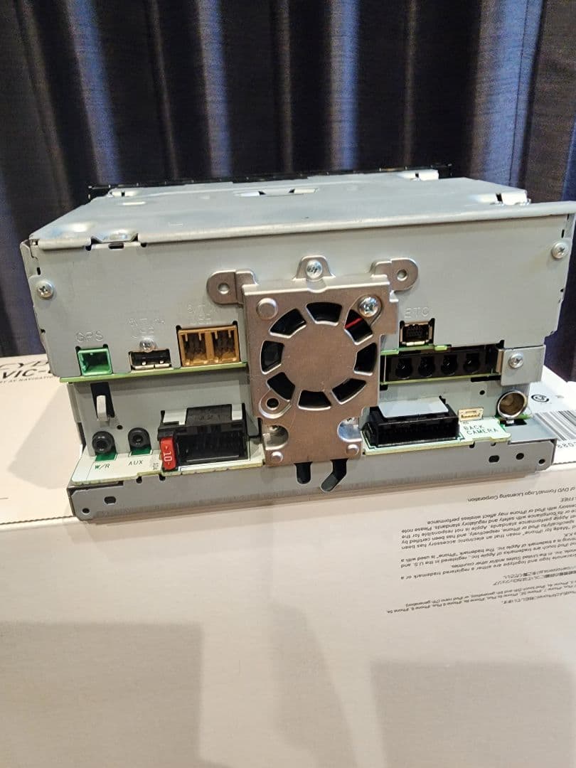 カロッツェリア サイバーナビ cw700II