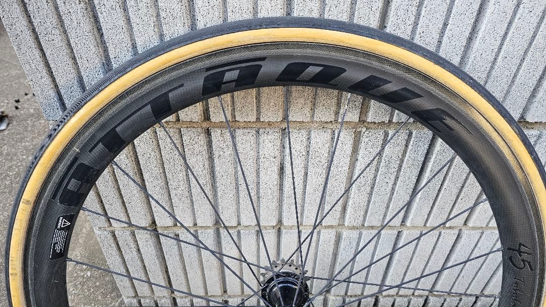 11日まで【ponkun】 アタッキ カーボンホイール