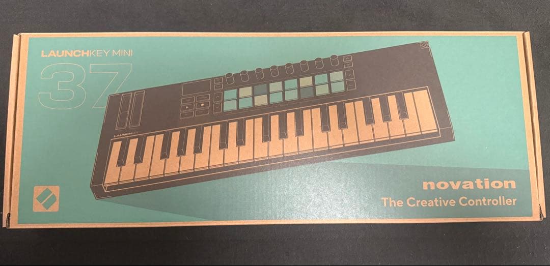 Novation Launchkey Mini 37 MIDIコントローラー