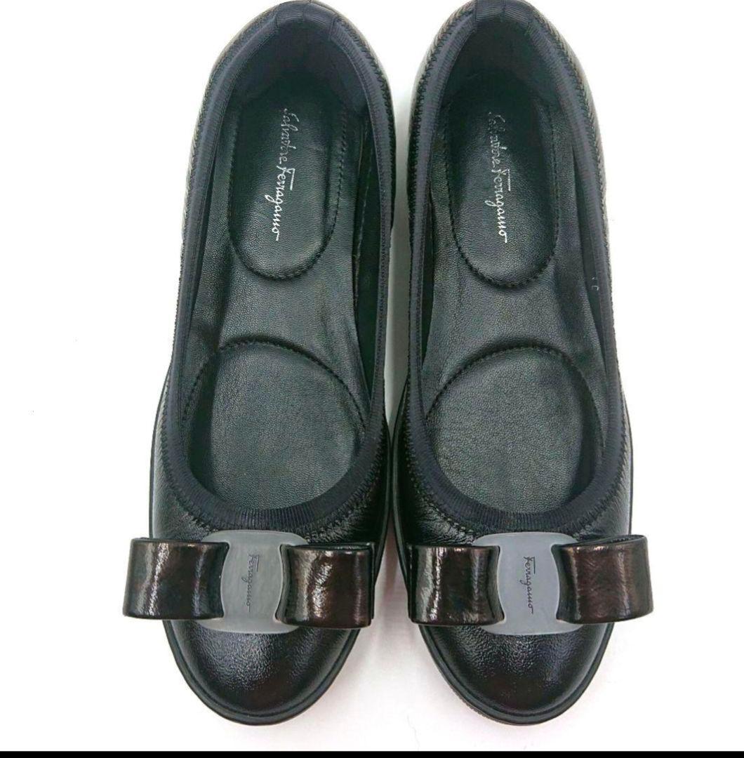 ☆極美品☆フェラガモ バレエシューズ フラット パンプス ヴァラリボン 22cm