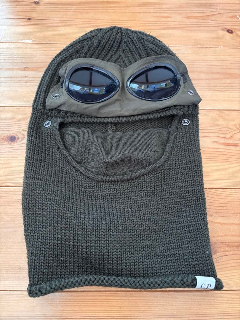 CP COMPANY ゴーグル付きニット帽　バラクラバ