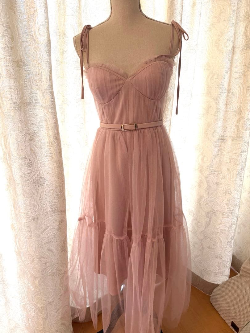 美品エレガントショルダーリボン ベルトデザイン ギャザー チュール Aライン