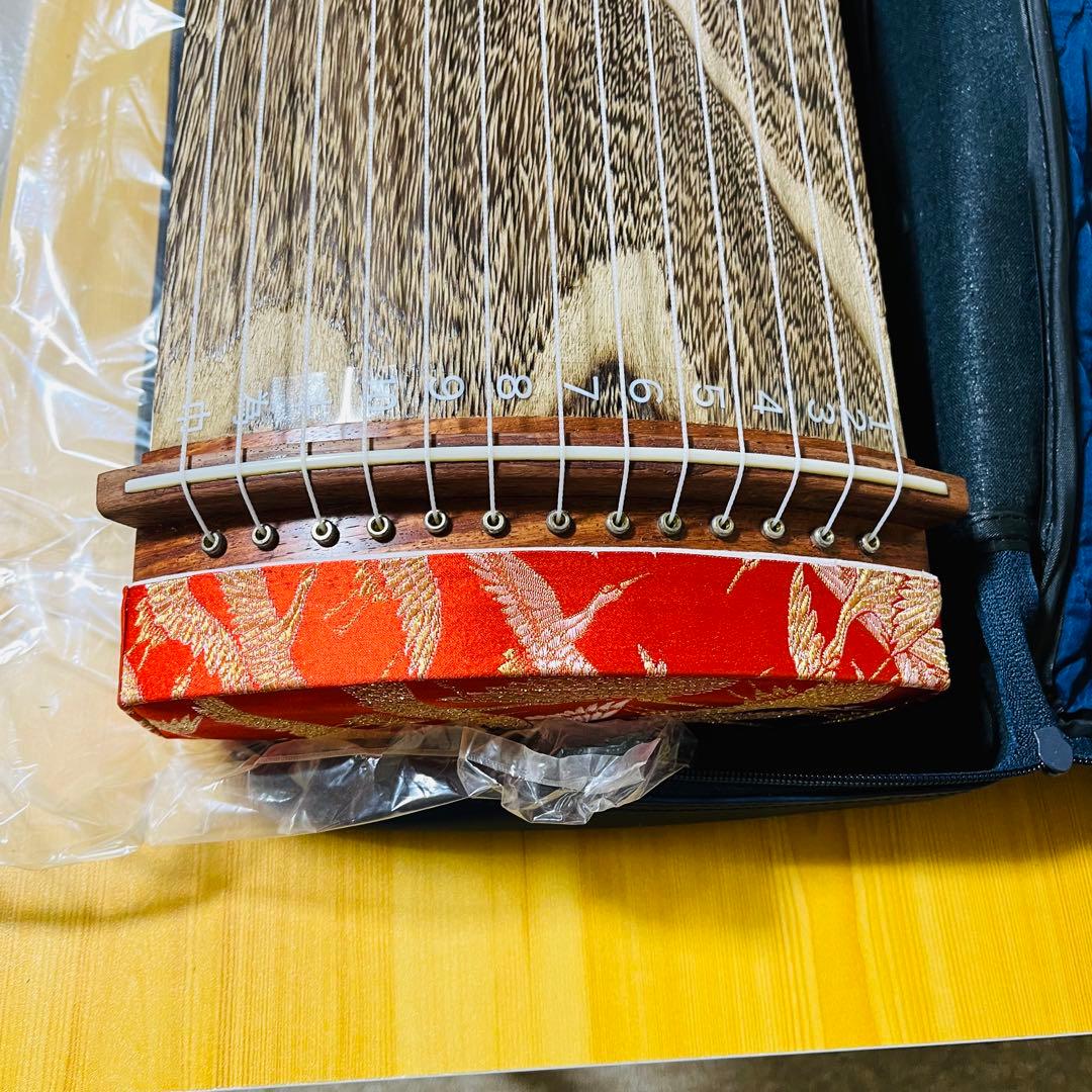 ゼンオン 全音 文化箏 ミニ短琴 短箏13弦ソフトケース付き　和楽器