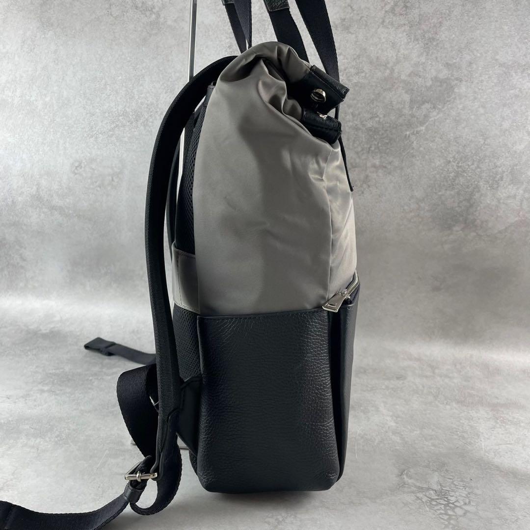 elle様　現行モデル　FURLA リュック　URBAN BACKPACK