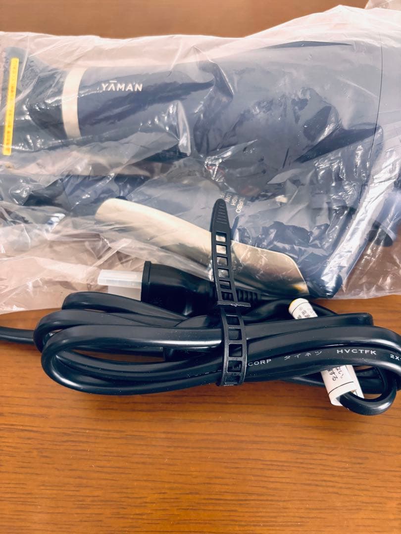 【新品未使用】YAMAN YJHC0L ブライトドライヤーフォトイオン