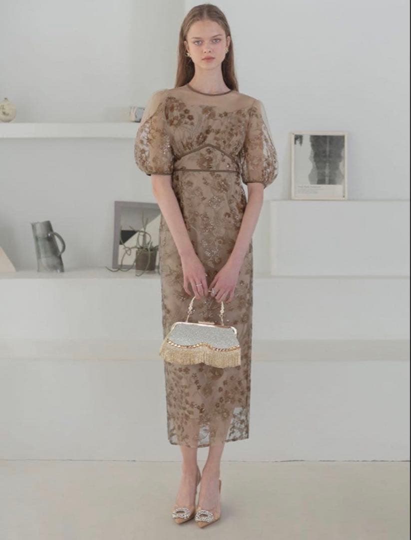 フラワーディテールパフスリーブIラインワンピースドレス