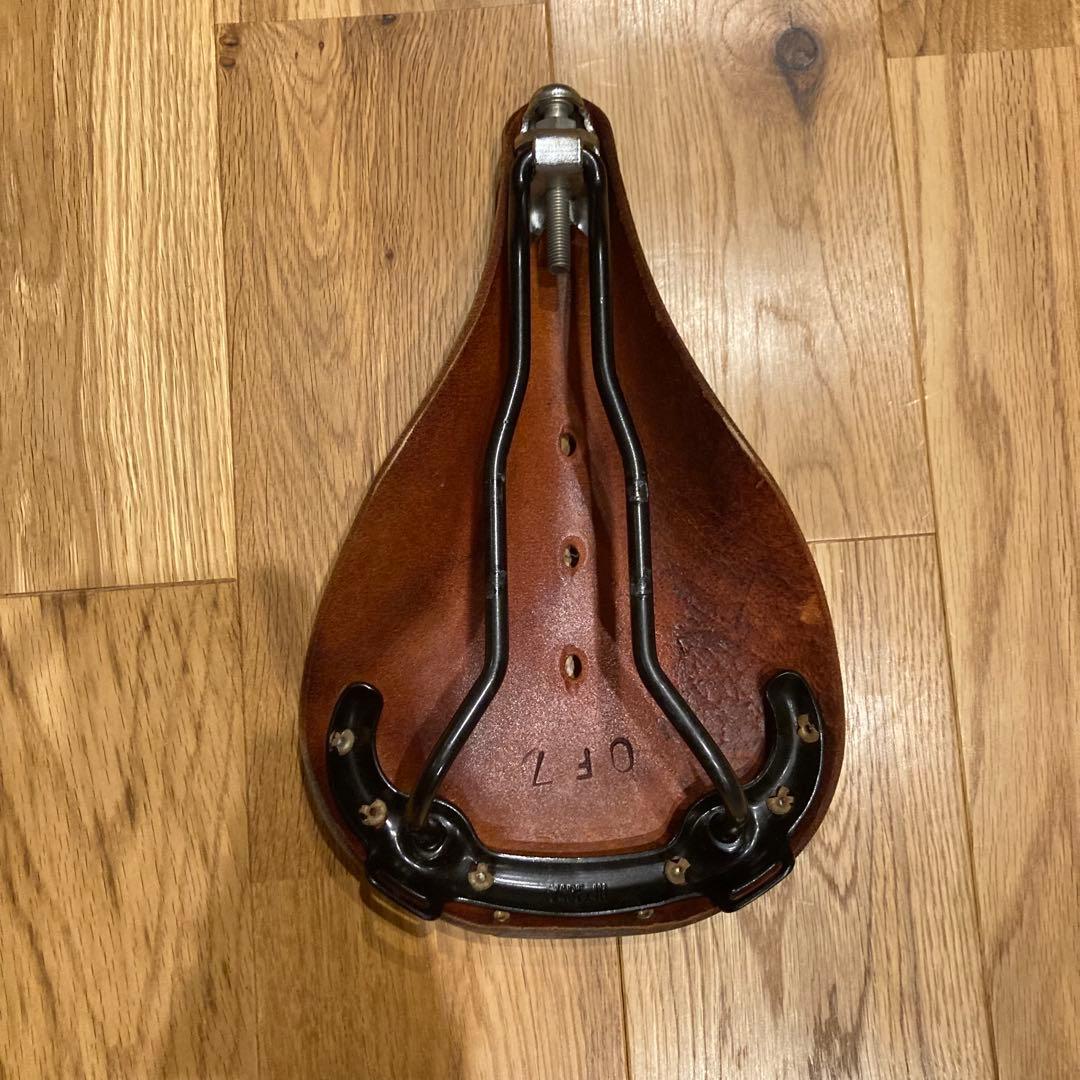 BROOKS サドル Classic （B17 スタンダード honey）