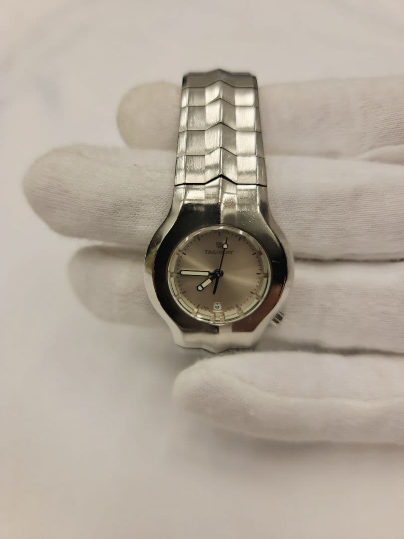 タグホイヤー　クォーツ ステンレススチール 時計 シルバー