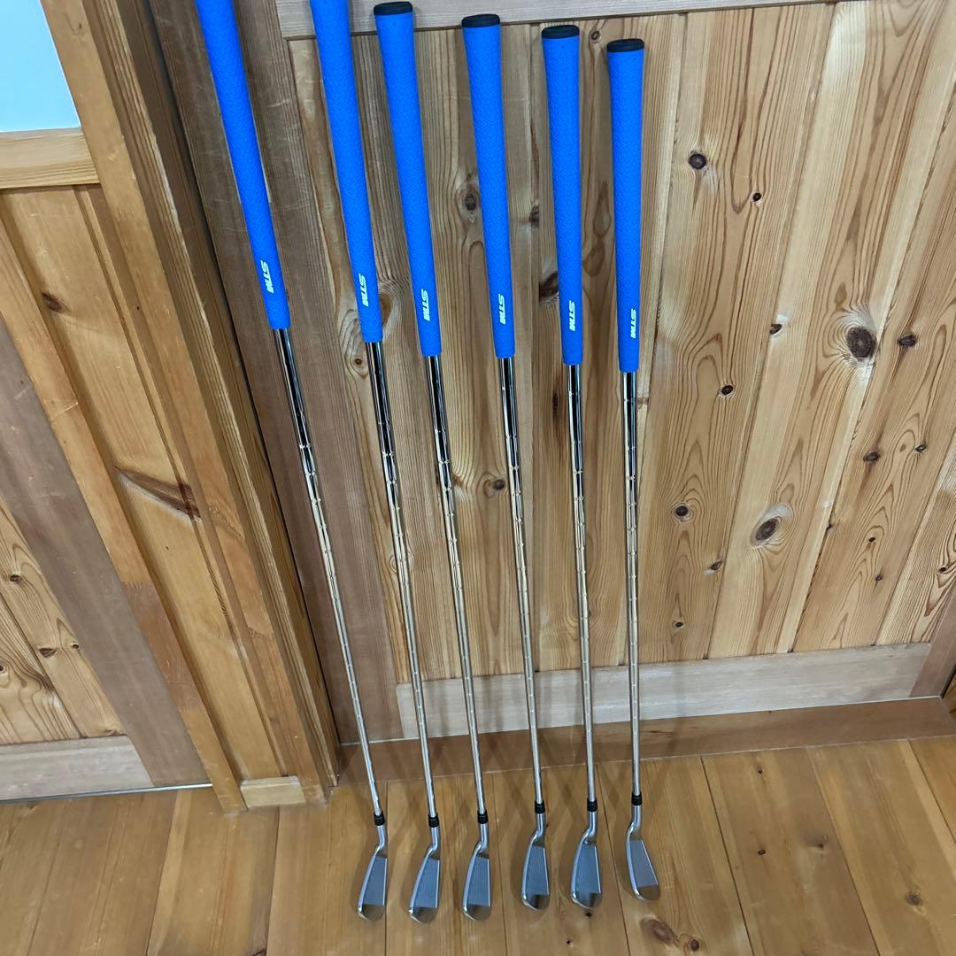 カムイプロ　ＫＰ.＿105アイアンセット 6本 青色グリップ