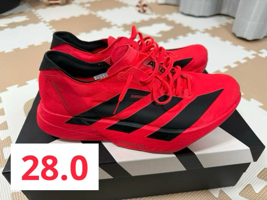 アディオスプロ4 28.0 赤×黒（販売終了色）