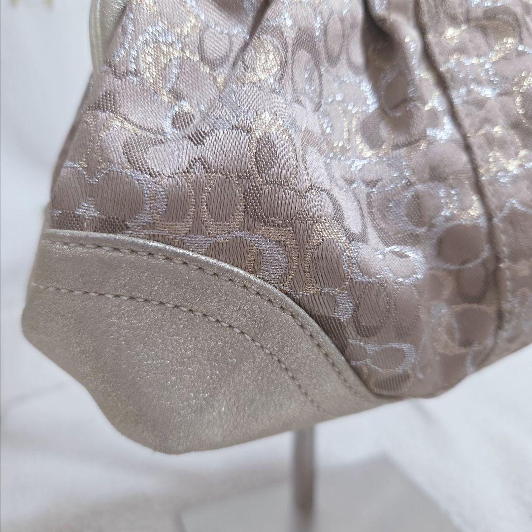 コーチ がま口バッグ シグネチャー ベージュ ゴールド　パーティーバック