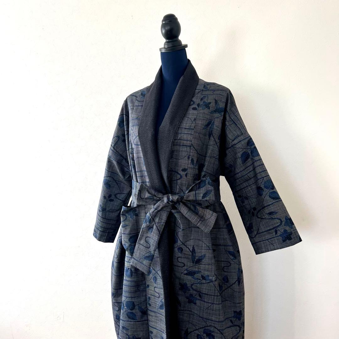 ✴︎本場大島紬✳︎✴︎ローブコート✴︎正絹✴︎着物リメイク＊リバーシブル＊
