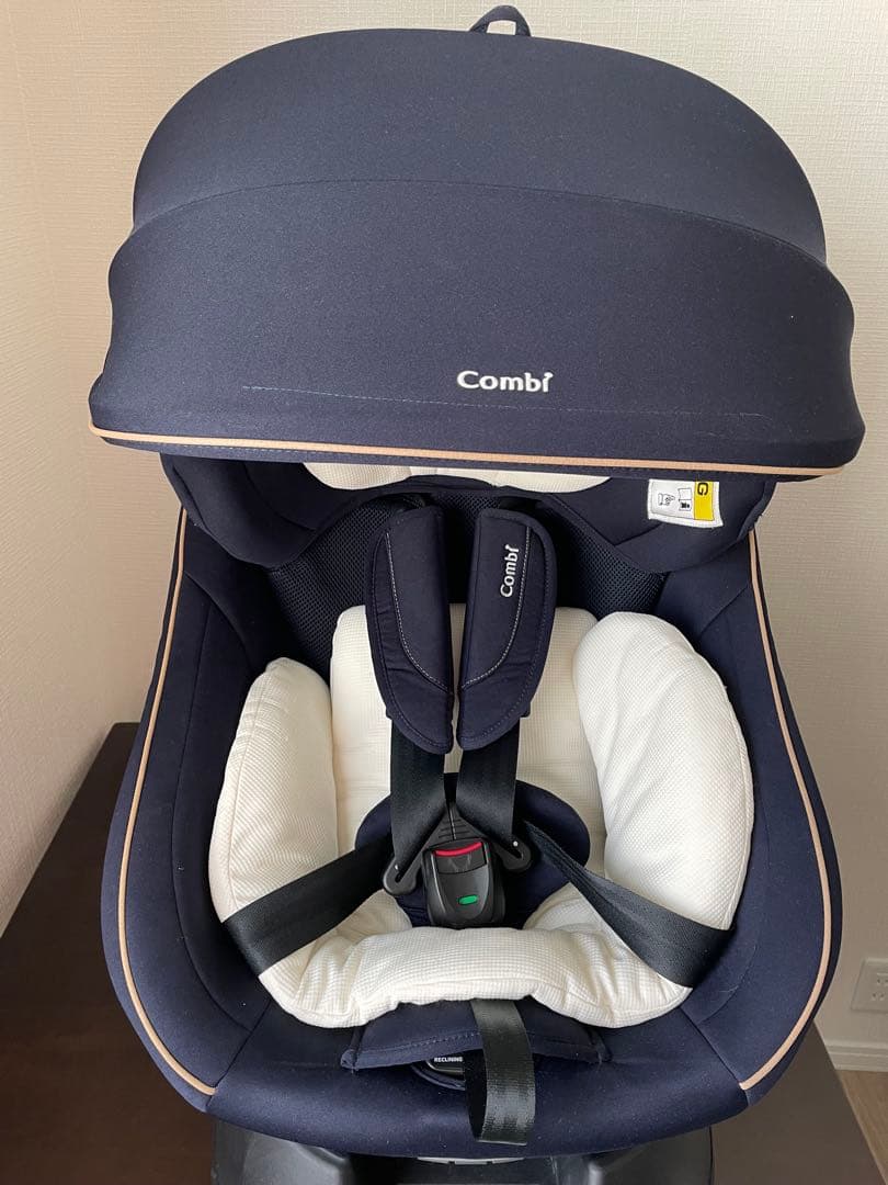コンビ　チャイルドシート　回転式　エッグショック