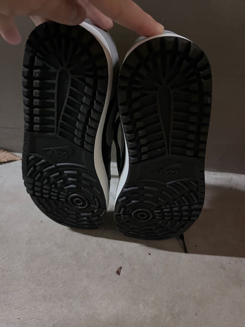 Nike Air Jordan 1 Low ブラック/グレー　ゴルフシューズ