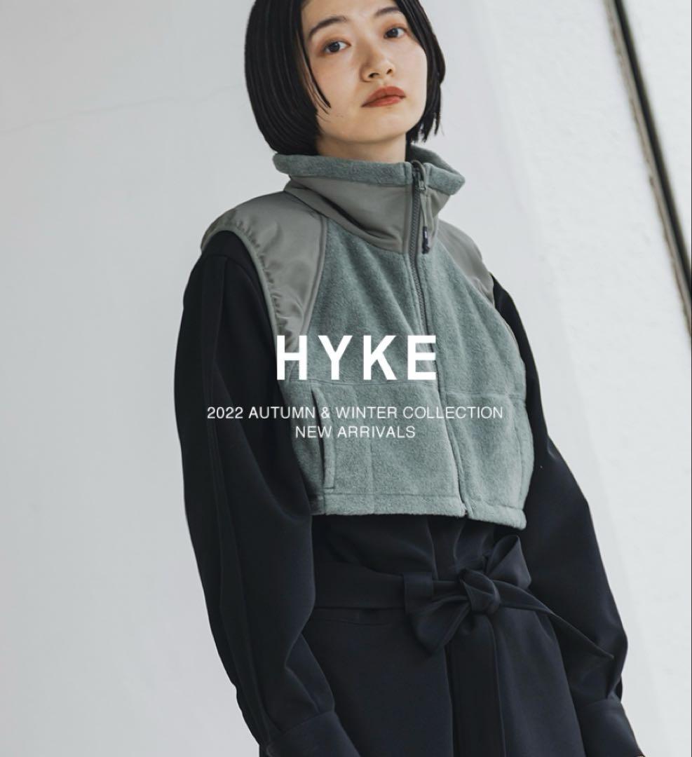 トップス hyke FLEECE CROPPED VEST