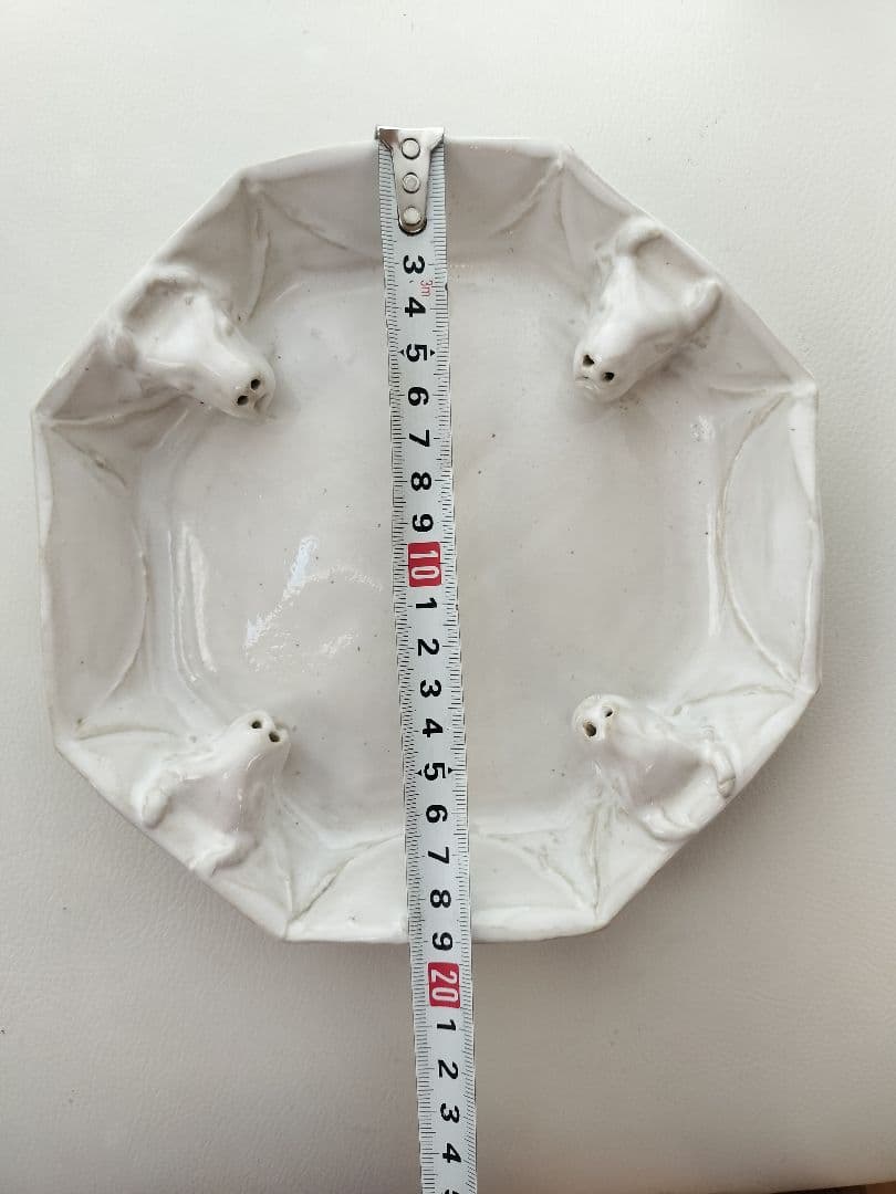 birbira ビルビラ　牛 八角形皿