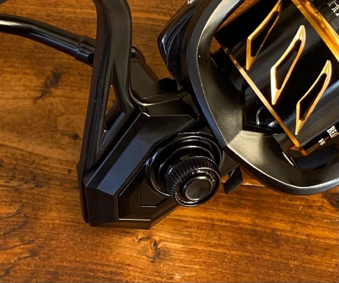 スピニングリール　4000番　ショアジギング　ライトショアジギング　サーフ