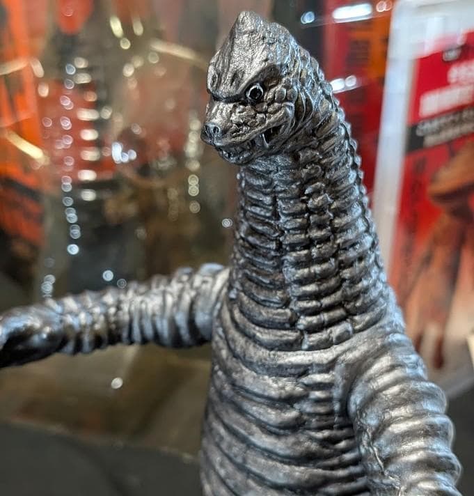 怪獣のあけぼのＤＶＤ２枚組＆特典フィギュア 幻のレッドキング シルバーバージョン