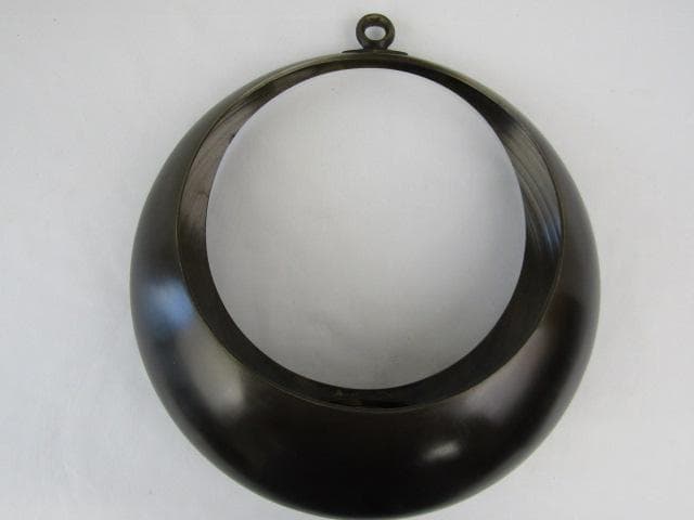 u*d様 唐銅製 吊花生 満月 尺0 高さ33ｃｍ 重量1.9ｋｇ 花鎖付 Y5