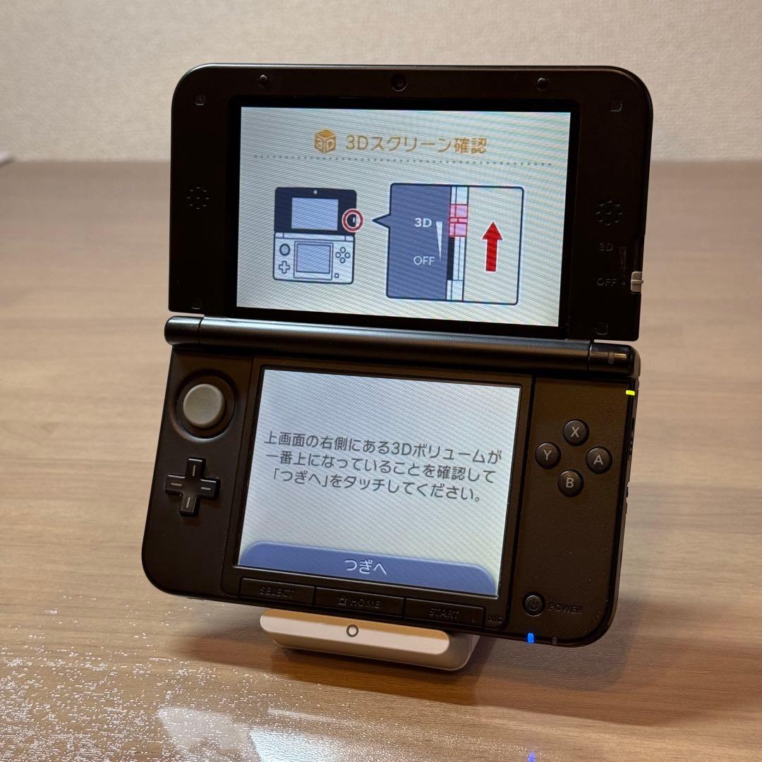 4-175 ニンテンドー3DS LL レッド×ブラック 箱付き