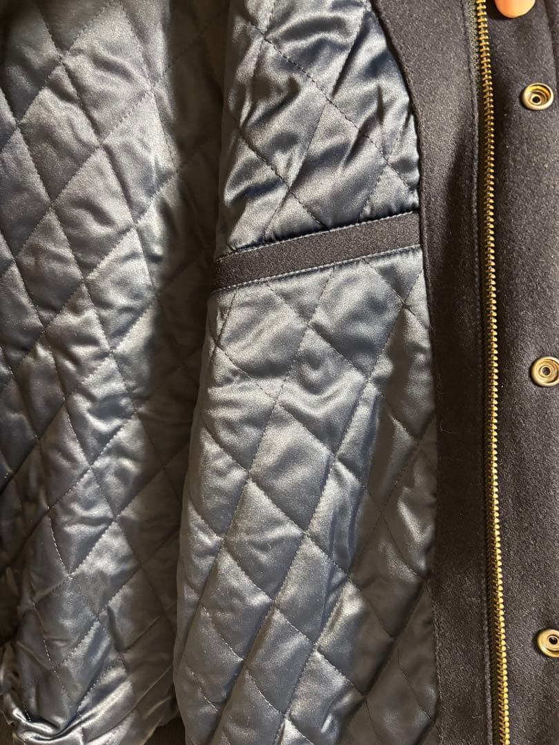 新品未使用AVIREX スタジャン ネイビー/ベージュ