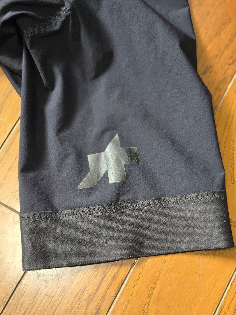 美品 ASSOS EQUIPE RSR S9 アソス ビブショーツ Sサイズ