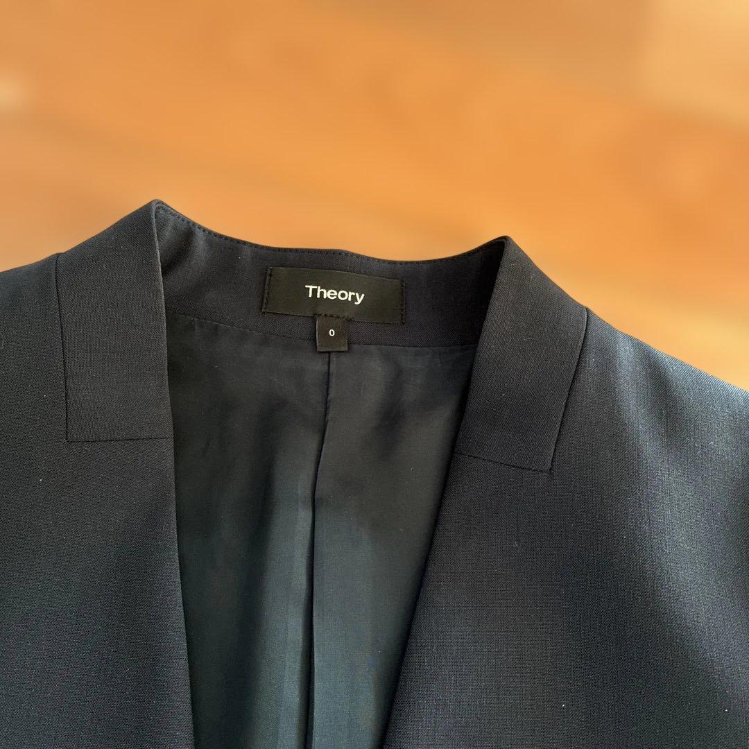 美品　Theoryノーカラージャケット ワンピーススーツ セットアップ ネイビー