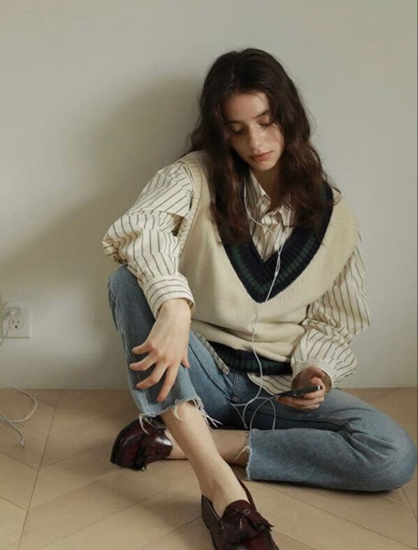 新品未使用CREDONAチルデンニットベスト　クレドナ　秋冬