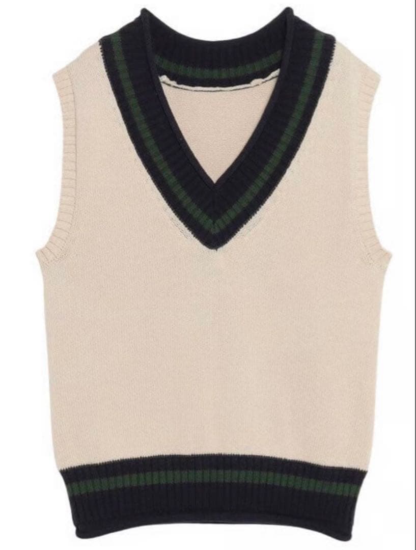 新品未使用CREDONAチルデンニットベスト　クレドナ　秋冬