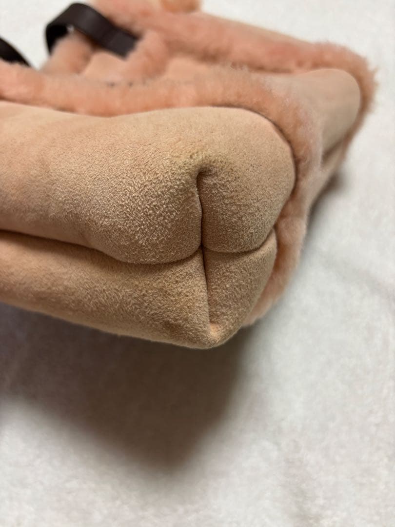 UGG ファー付きトートバッグ ピンクベージュ