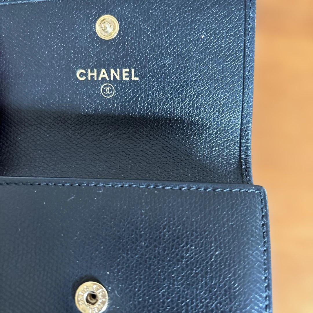 CHANEL 黒 レザー 三つ折り財布