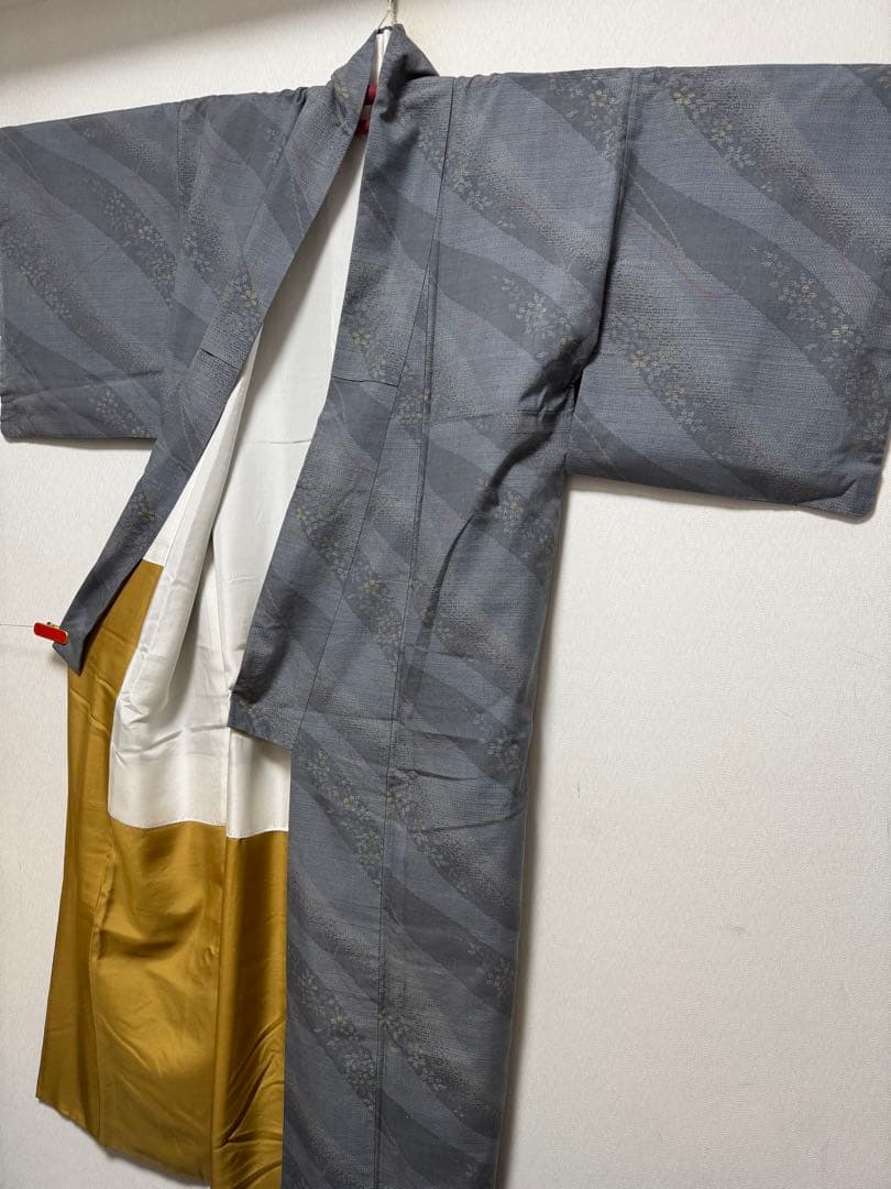 【極美品】重要無形文化財 本場結城紬「結」グレー「極上120亀甲」地機