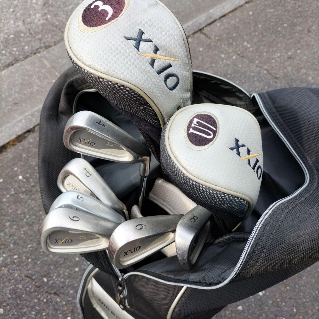 【トオル】Nike Golf キャディバッグ 、ゼクシオU、アイアン他